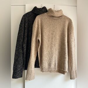 Jenni Kayne recycled cashmere turtleneck, cream/dark gray-black, S